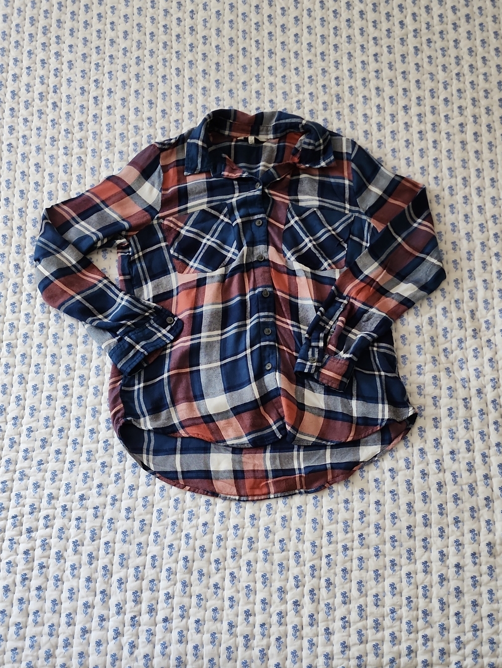 Lucky Brand Women' Small Long Sleeve Button Down Flannel Navy Blue Brick Red
